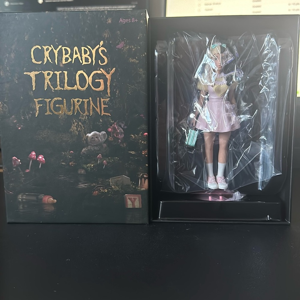 Melanie Martinez -Crybaby Trilogy Tour K-12 Limited Edition Collectible Figurine